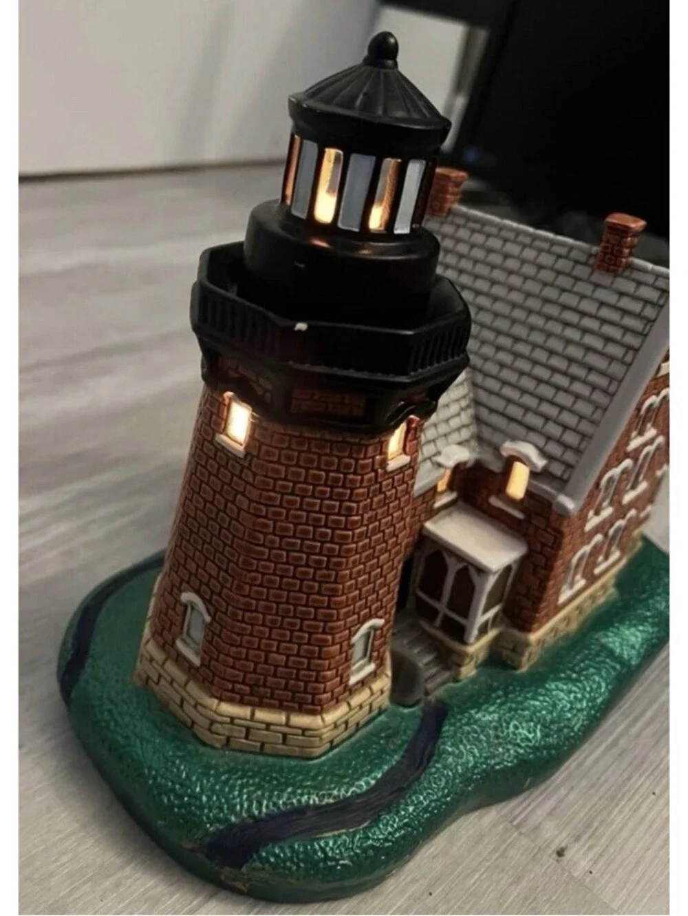 Geo.Z.Lefton block island southeast light portable lamp